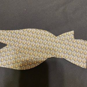 Vineyard Vines Bow Tie